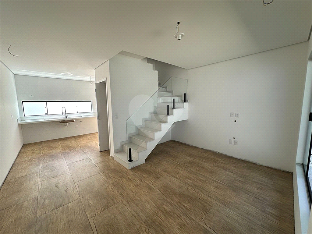 VENDE-SE SOBRADO 3 QUARTOS COM SUÍTE, GARAGEM, NO HORTO FLORESTAL