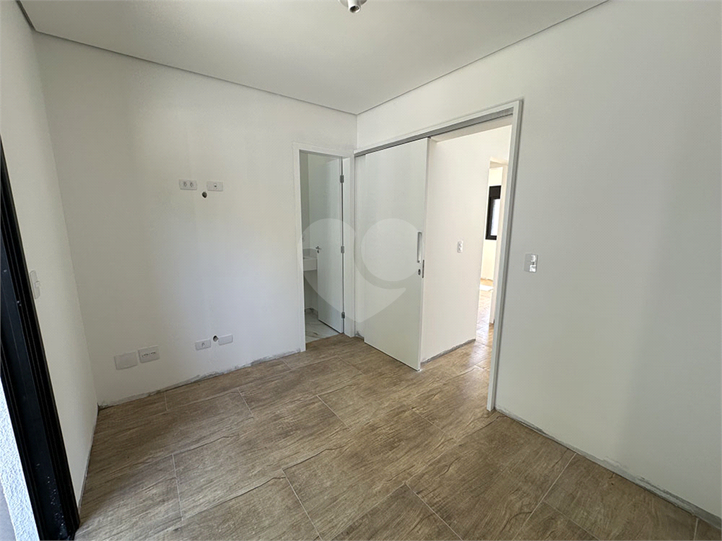 VENDE-SE SOBRADO 3 QUARTOS COM SUÍTE, GARAGEM, NO HORTO FLORESTAL