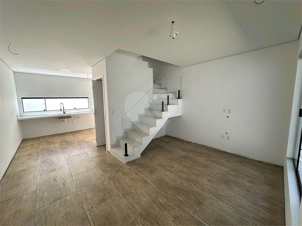 VENDE-SE SOBRADO 3 QUARTOS COM SUÍTE, GARAGEM, NO HORTO FLORESTAL