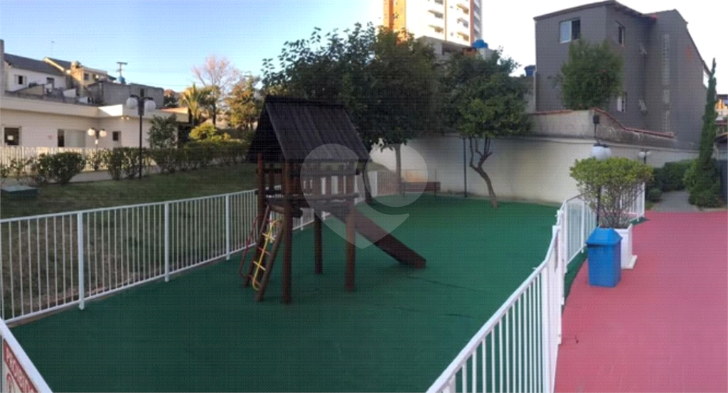 APARTAMENTO em CASA VERDE