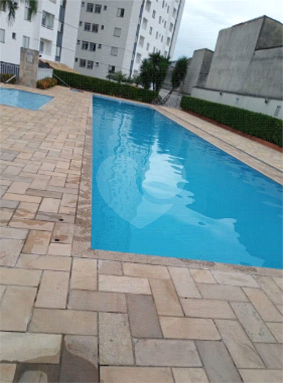 APARTAMENTO em CASA VERDE