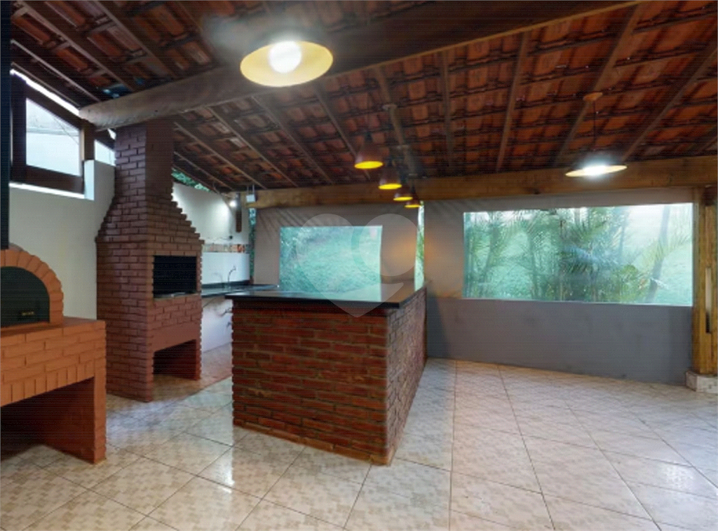 APARTAMENTO em CASA VERDE