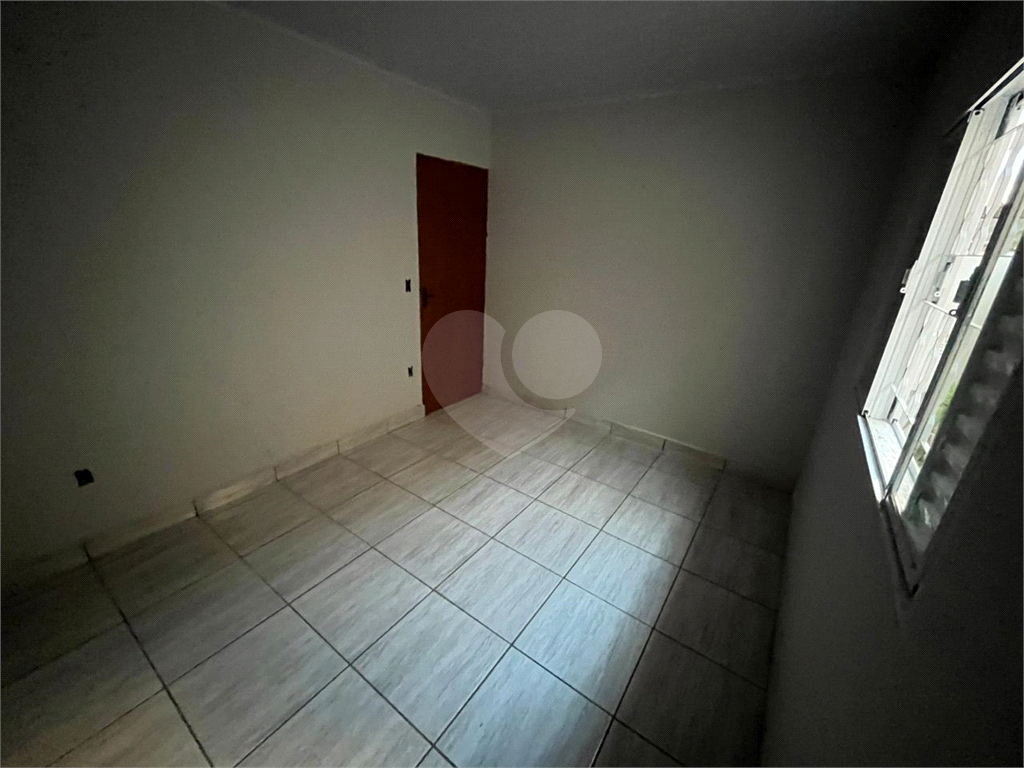 Casa à venda com 2 quartos, 80m² - Foto 19