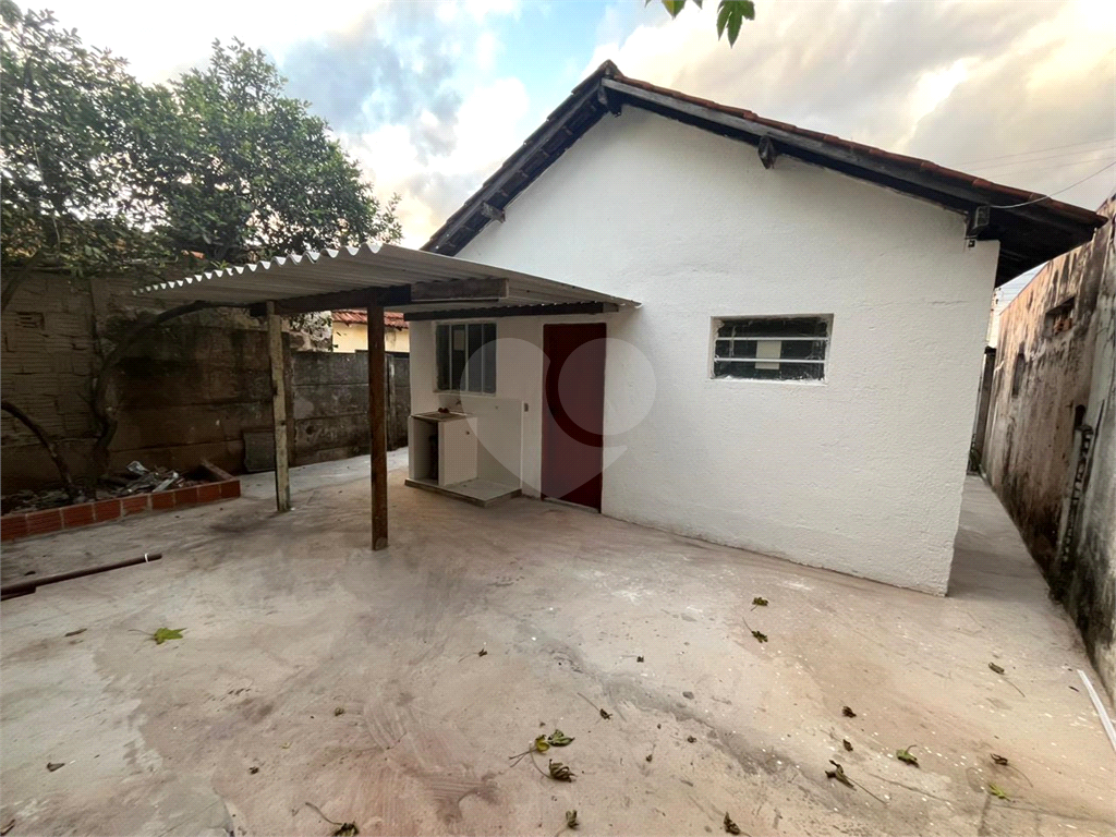 Casa à venda com 2 quartos, 80m² - Foto 23