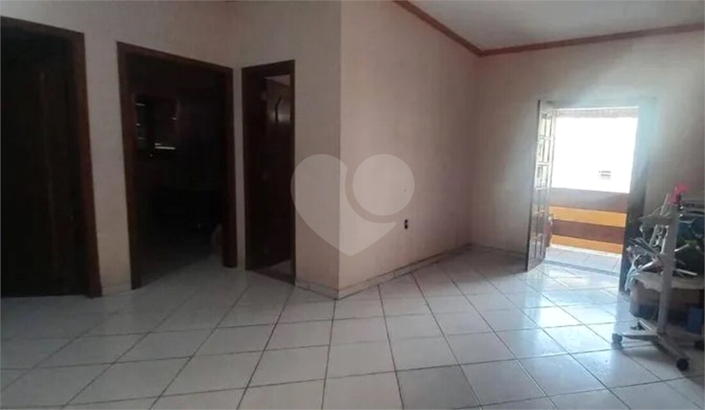 Casa à venda com 5 quartos, 347m² - Foto 11