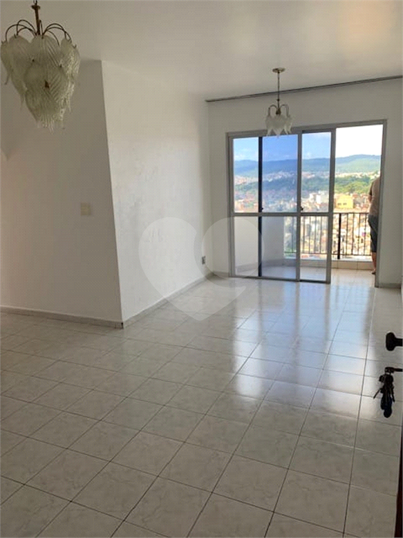 APARTAMENTO em LIMÃO