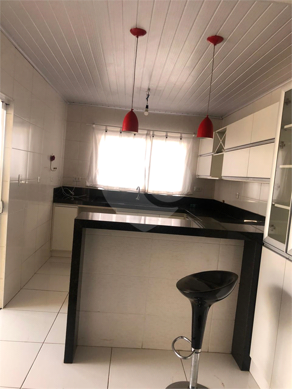 Casa à venda com 2 quartos, 152m² - Foto 2