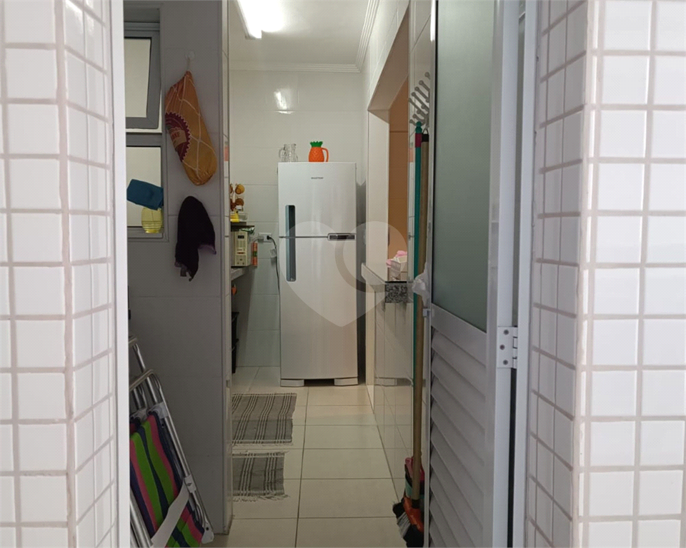 Apartamento à venda com 2 quartos, 75m² - Foto 17