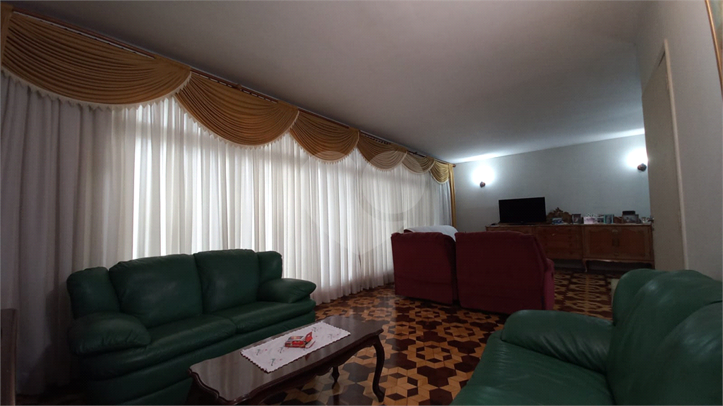 Casa Térrea com 3 quartos, 2 vagas,jardim e quintal – Próxima ao Metrô Tucuruvi e shopping Trimais