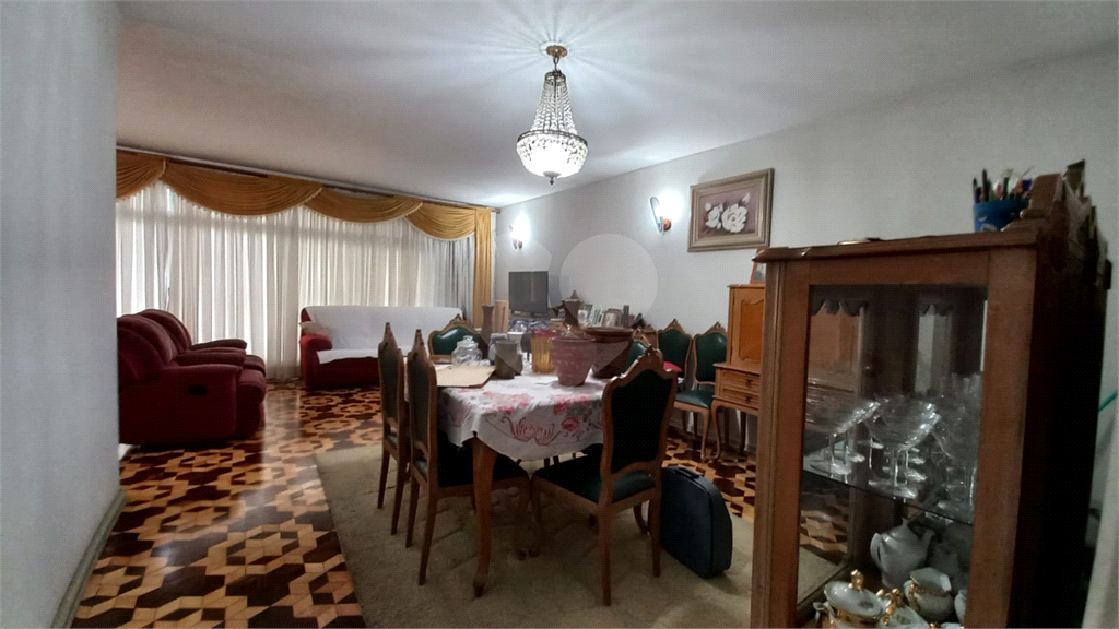Casa Térrea com 3 quartos, 2 vagas,jardim e quintal – Próxima ao Metrô Tucuruvi e shopping Trimais