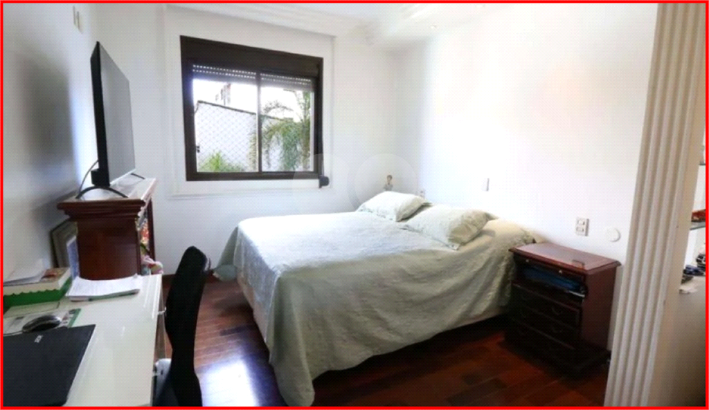 APARTAMENTO em PERDIZES
