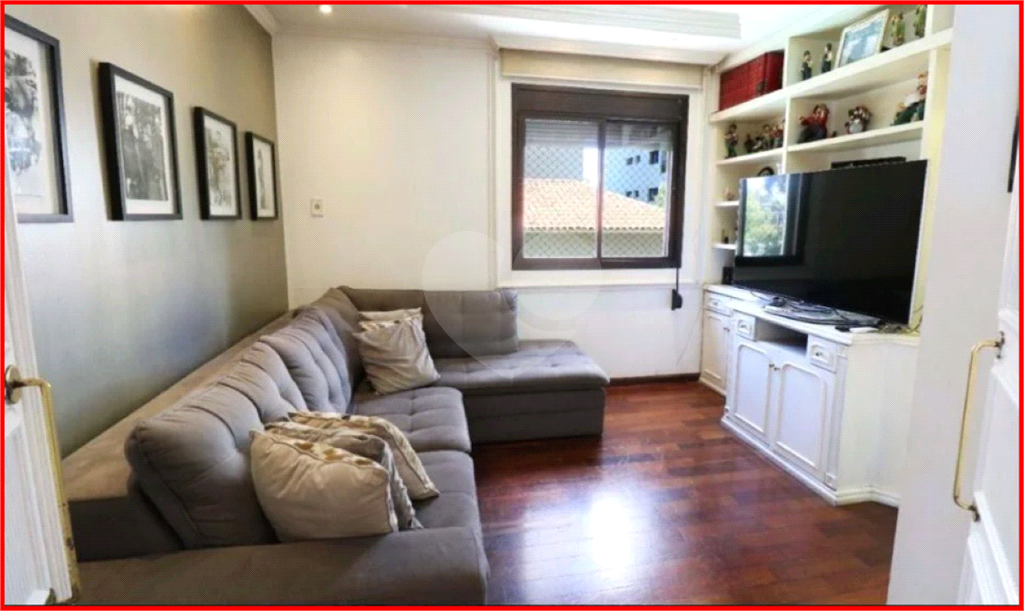 APARTAMENTO em PERDIZES