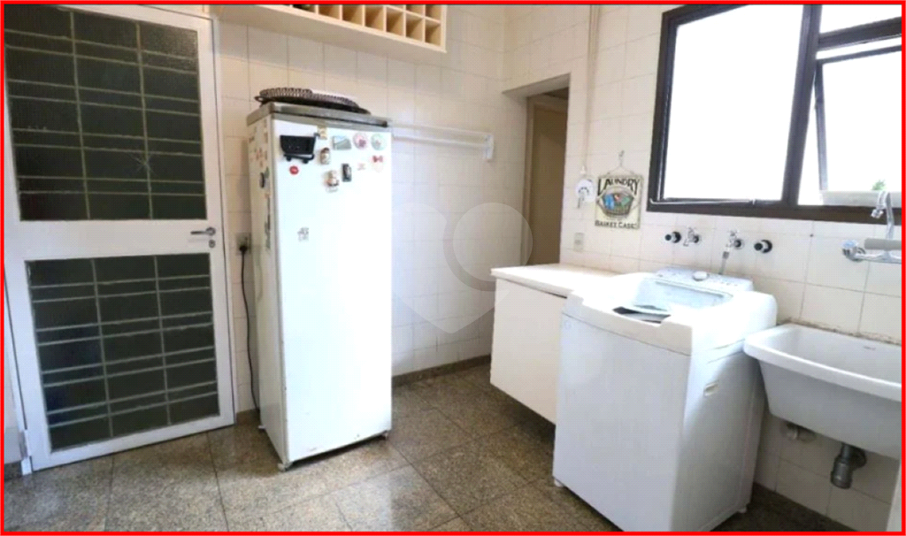 APARTAMENTO em PERDIZES