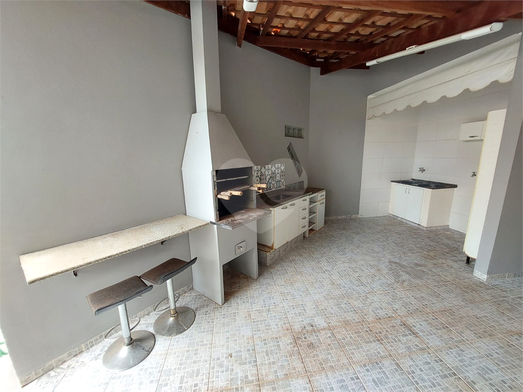 Excelente casa em Condominio | 3 Dormitórios | 1 Suíte | 2 vagas | 308 m2 | Jardim dos Flamboyants.