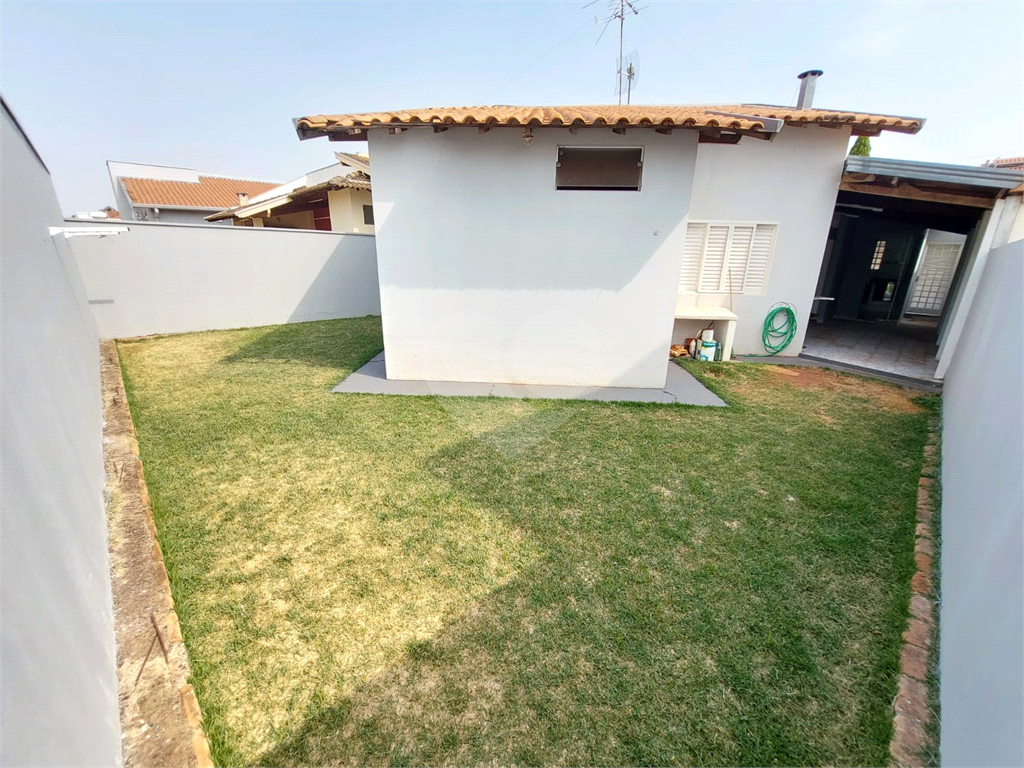 Excelente casa em Condominio | 3 Dormitórios | 1 Suíte | 2 vagas | 308 m2 | Jardim dos Flamboyants.