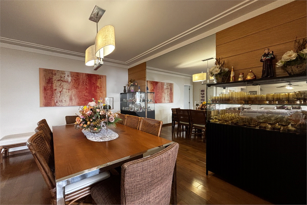 Apartamento com 3 suítes, 3 vagas na Vila Romana - SP