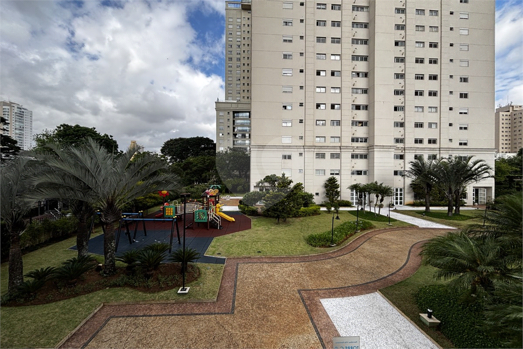 Apartamento com 3 suítes, 3 vagas na Vila Romana - SP