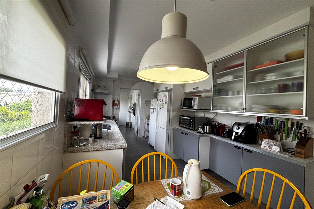 Apartamento com 3 suítes, 3 vagas na Vila Romana - SP