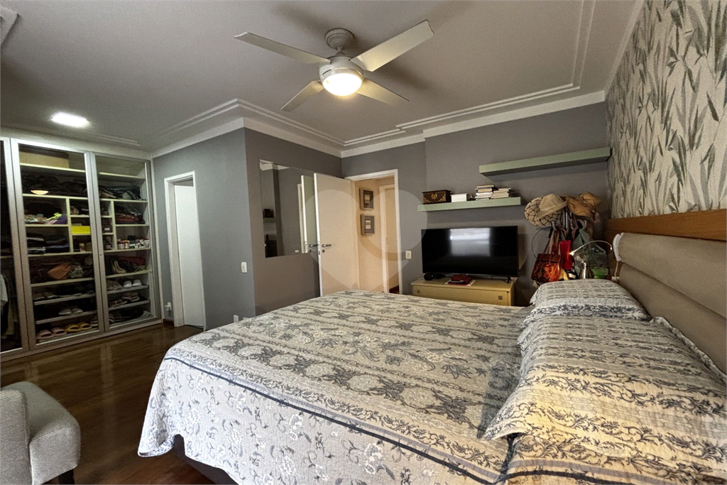 Apartamento com 3 suítes, 3 vagas na Vila Romana - SP