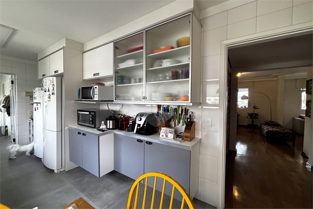 Apartamento com 3 suítes, 3 vagas na Vila Romana - SP