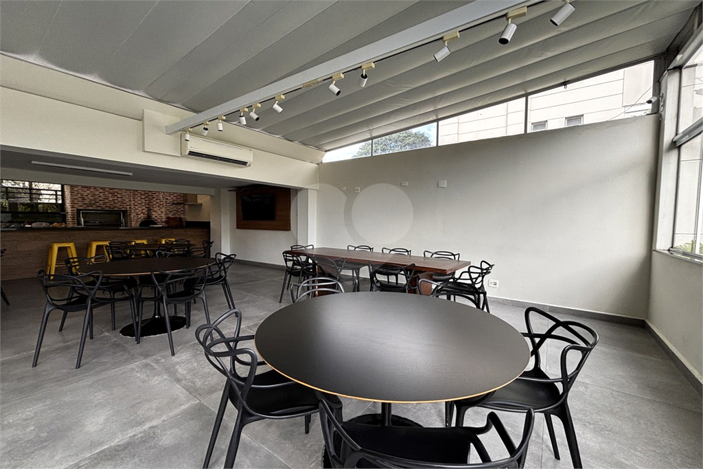 Apartamento com 3 suítes, 3 vagas na Vila Romana - SP