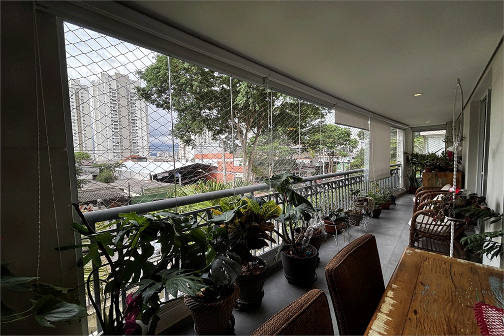 Apartamento com 3 suítes, 3 vagas na Vila Romana - SP