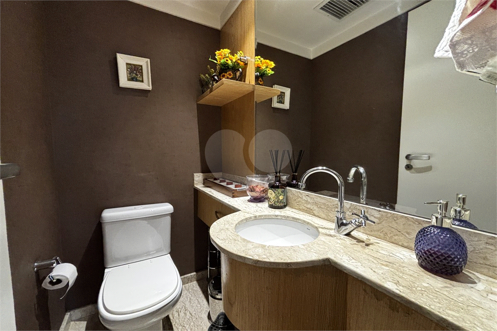 Apartamento com 3 suítes, 3 vagas na Vila Romana - SP