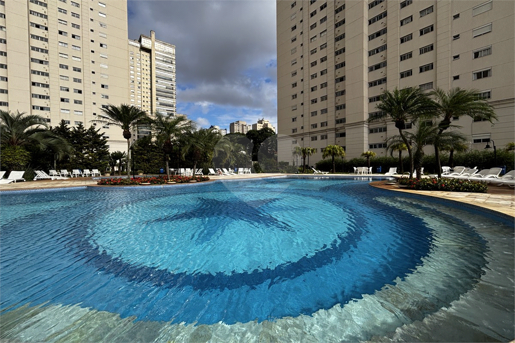 Apartamento com 3 suítes, 3 vagas na Vila Romana - SP