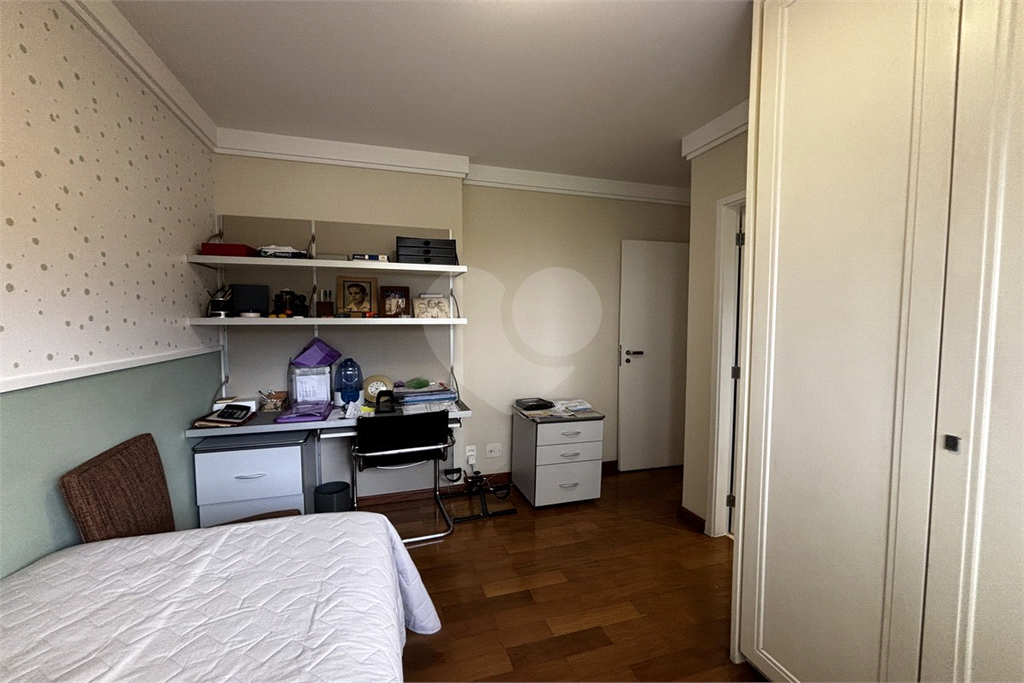 Apartamento com 3 suítes, 3 vagas na Vila Romana - SP