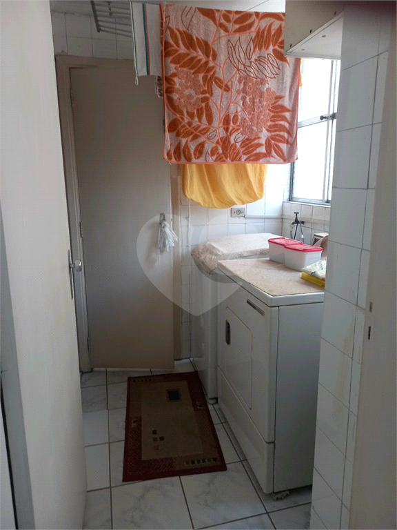 Apartamento à Venda na Alameda Campinas, Jardins. 3 quartos, 2 banheiros, próximo metro