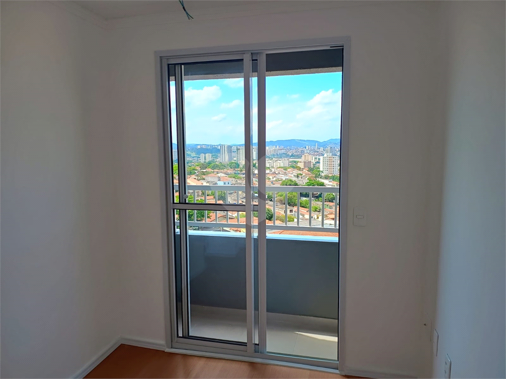 APARTAMENTO em ALTO DA LAPA
