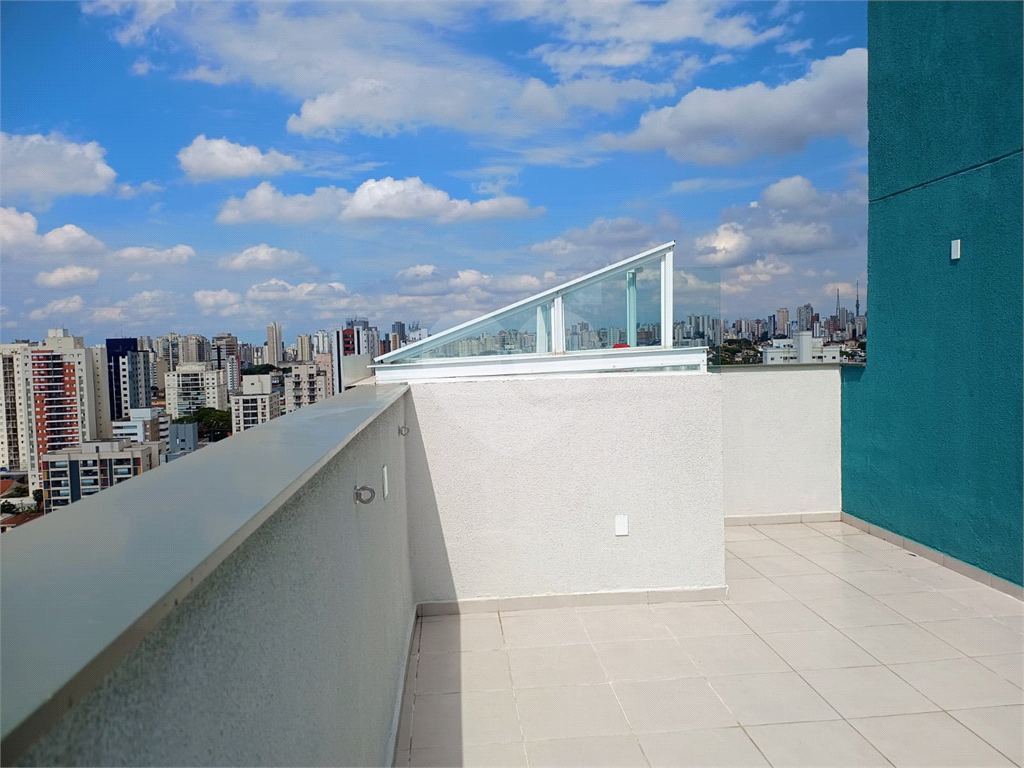 APARTAMENTO em ALTO DA LAPA