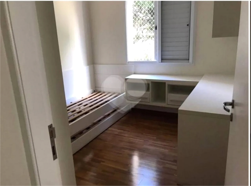 APARTAMENTO em SANTANA