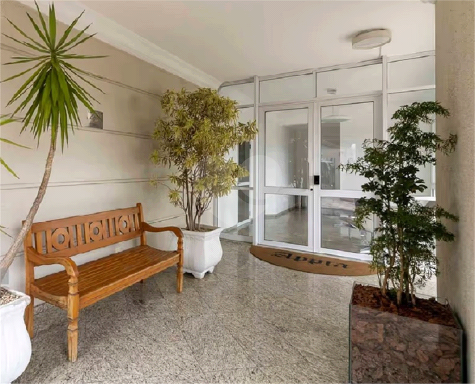 APARTAMENTO em SANTANA