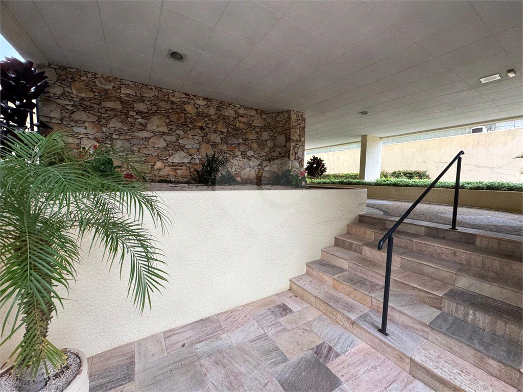 APARTAMENTO em SANTANA