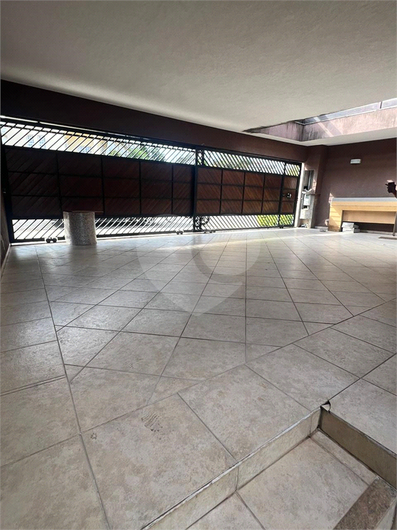 Sobrado para alugar com 3 quartos, 309m² - Foto 2