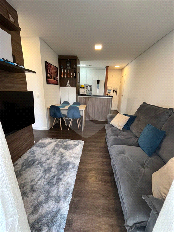 Apartamento à venda com 3 quartos, 69m² - Foto 3