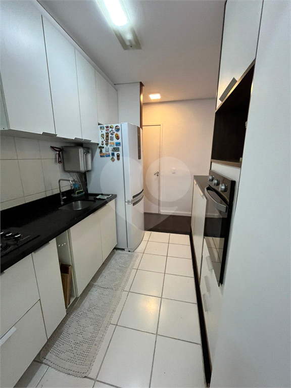 Apartamento à venda com 3 quartos, 69m² - Foto 13