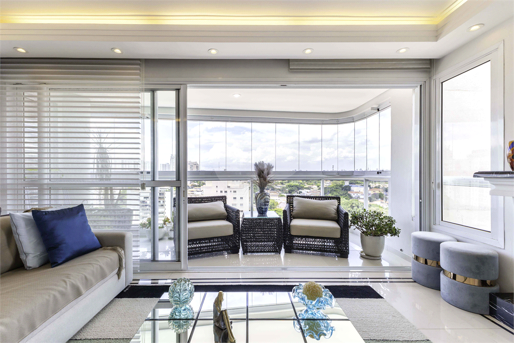 APARTAMENTO À VENDA COM 175 M2 - 3 QUARTOS - 4 VAGAS - DEPÓSITO NA VILA LEOPOLDINA