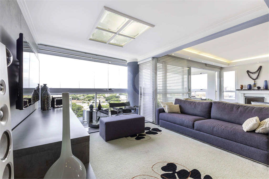 APARTAMENTO À VENDA COM 175 M2 - 3 QUARTOS - 4 VAGAS - DEPÓSITO NA VILA LEOPOLDINA