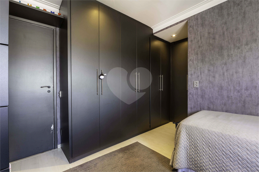 APARTAMENTO À VENDA COM 175 M2 - 3 QUARTOS - 4 VAGAS - DEPÓSITO NA VILA LEOPOLDINA