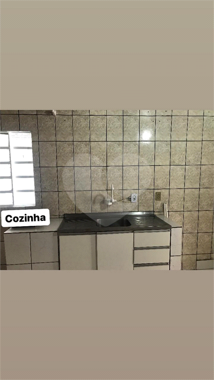 Casa à venda com 3 quartos, 209m² - Foto 1