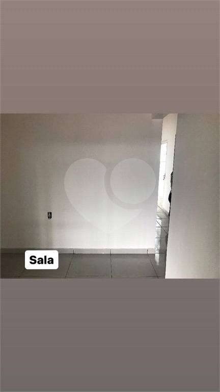 Casa à venda com 3 quartos, 209m² - Foto 4