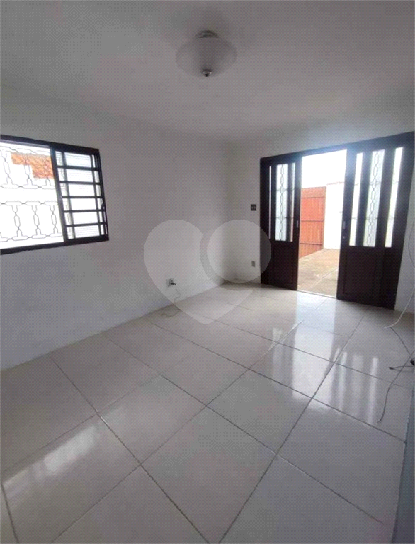 Casa à venda com 3 quartos, 120m² - Foto 18