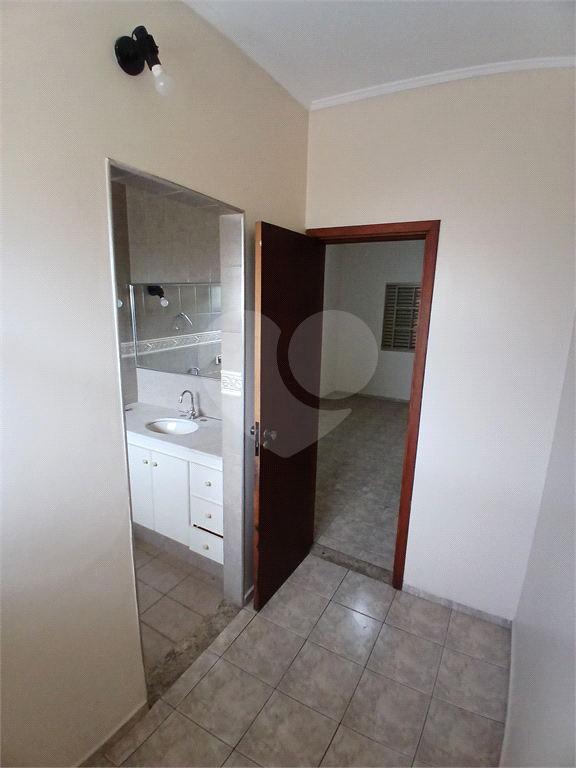 Sobrado à venda com 3 quartos, 218m² - Foto 8