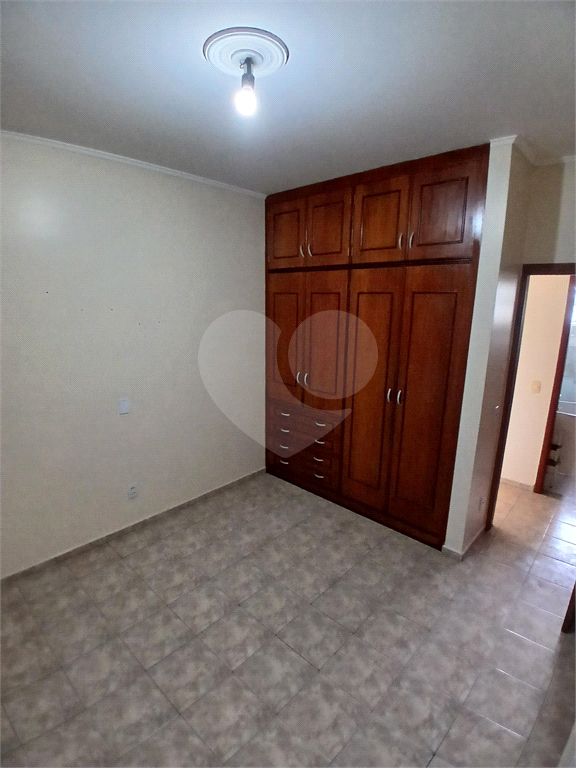 Sobrado à venda com 3 quartos, 218m² - Foto 11