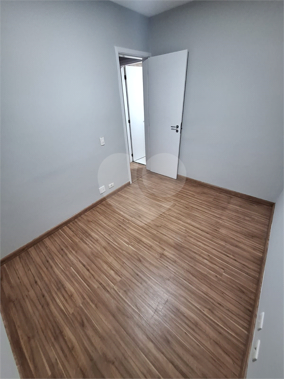 Apartamento à venda com 2 quartos, 48m² - Foto 15