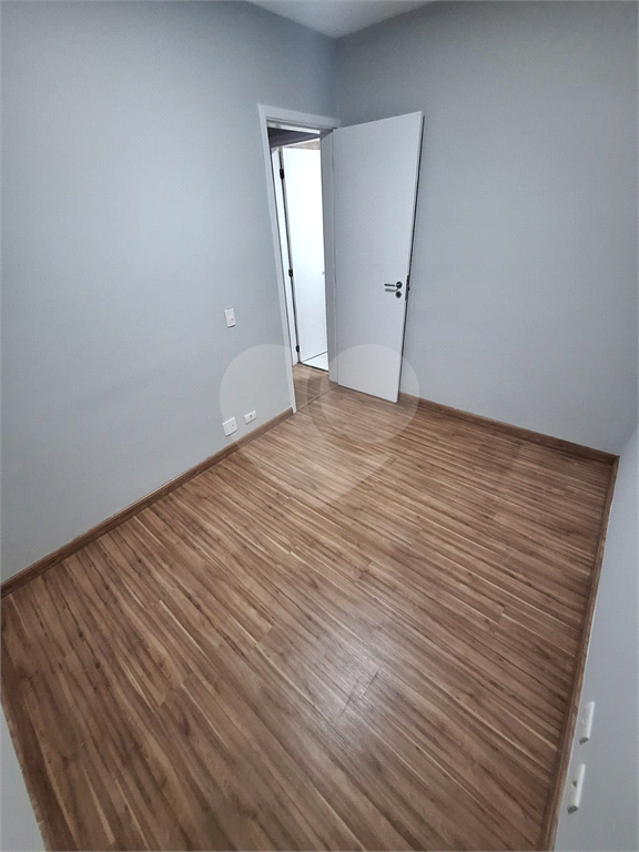 APARTAMENTO em ITAQUERA