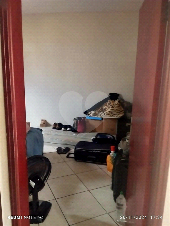 Vende casa térrea de 2 quartos – com garagem no bairro de Eldorado – São José do Rio Preto