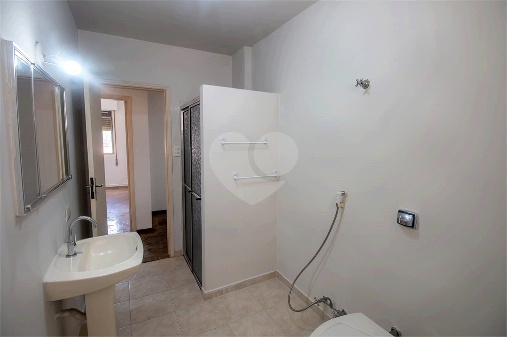 Apartamento à venda oportunidade única para reforma no Itaim Bibi